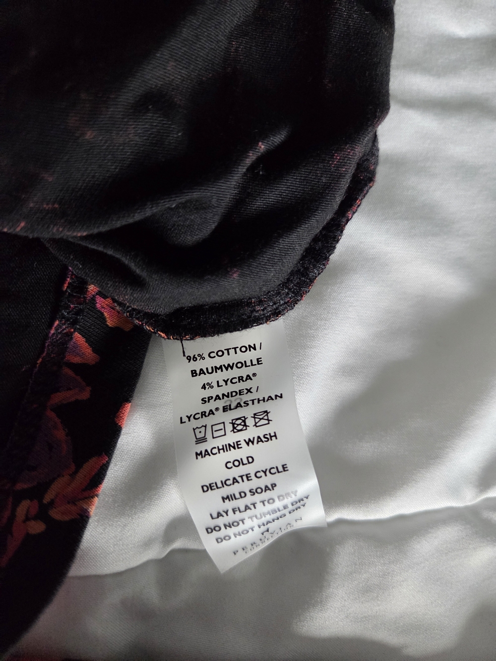 Peruvian Connection Floral Wrap Top – Size XL - Picture 3 of 4